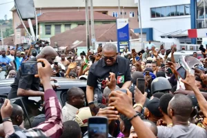 Obi Pulls Crowd In First Post-Election Street Tour