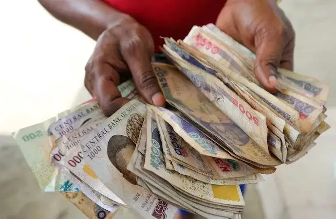 The Supreme Court has ruled that old Naira notes must remain in circulation until December.